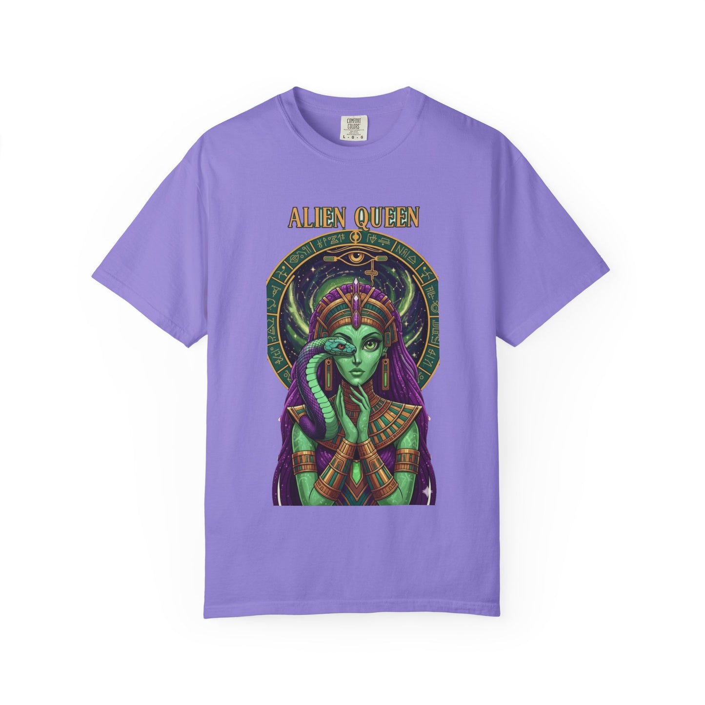 Alien Queen T-Shirt, Unisex Graphic Tee, Vintage-Style Apparel, Space-Themed Gift, Cool Casual Wear, Festival Fashion, Unique Gift Idea