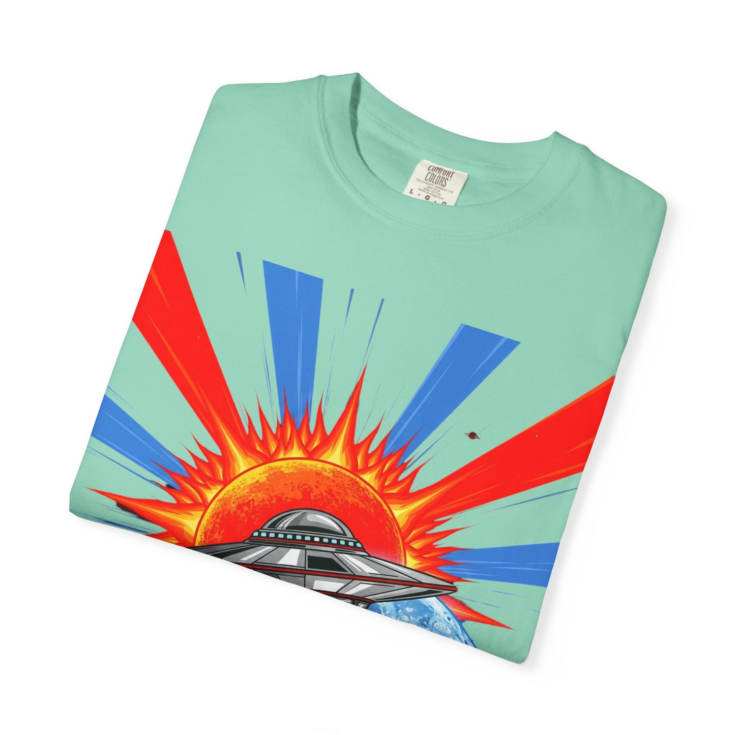 Retro Space Graphic T-shirt - Unisex Cartoon UFO Tee, Gift for Sci-fi Lovers, Casual Wear, Vintage Style, Summer Outfit