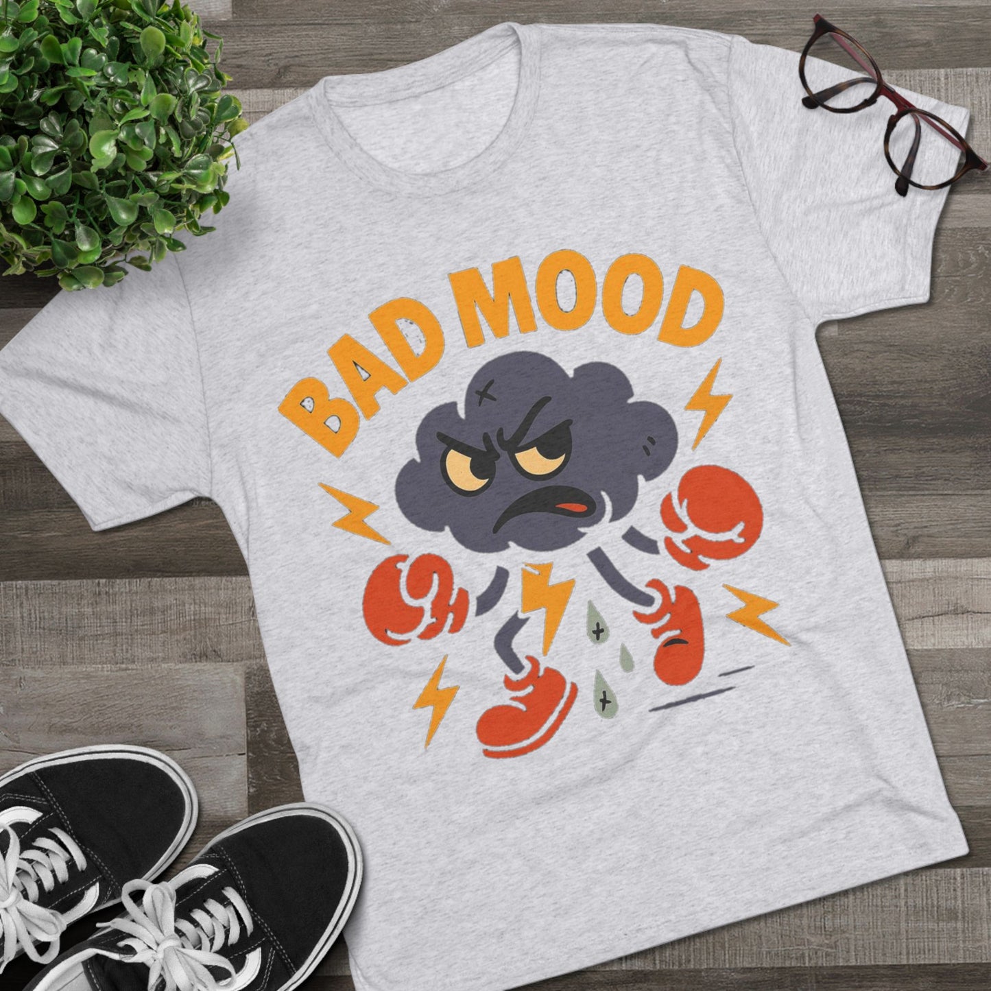 Low Battery Funny Tee, Unisex Humor Shirt, Gift for Tech Lovers, Smartphone Lovers T-Shirt, Geeky Casual Wear