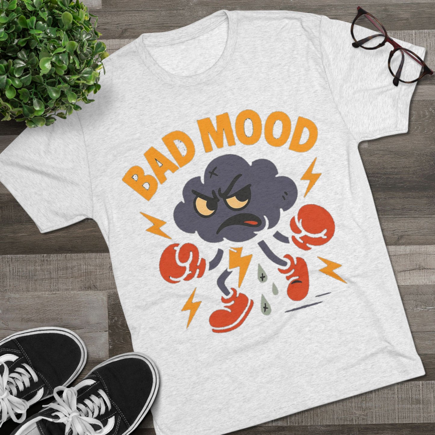 Low Battery Funny Tee, Unisex Humor Shirt, Gift for Tech Lovers, Smartphone Lovers T-Shirt, Geeky Casual Wear