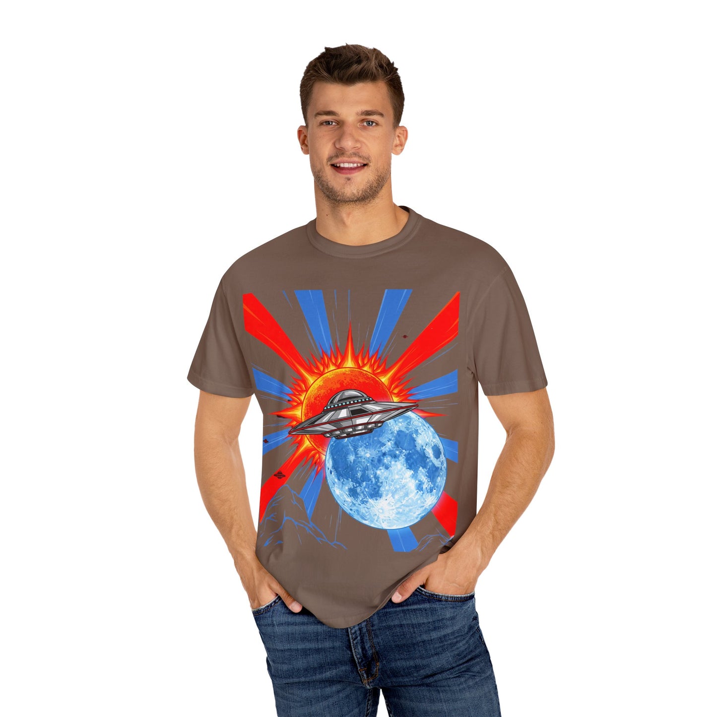 Retro Space Graphic T-shirt - Unisex Cartoon UFO Tee, Gift for Sci-fi Lovers, Casual Wear, Vintage Style, Summer Outfit