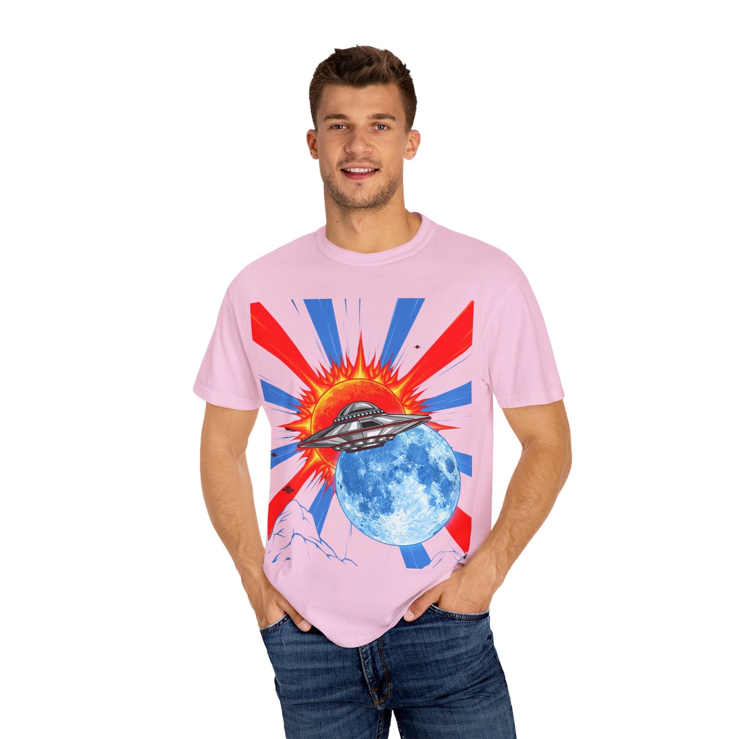 Retro Space Graphic T-shirt - Unisex Cartoon UFO Tee, Gift for Sci-fi Lovers, Casual Wear, Vintage Style, Summer Outfit