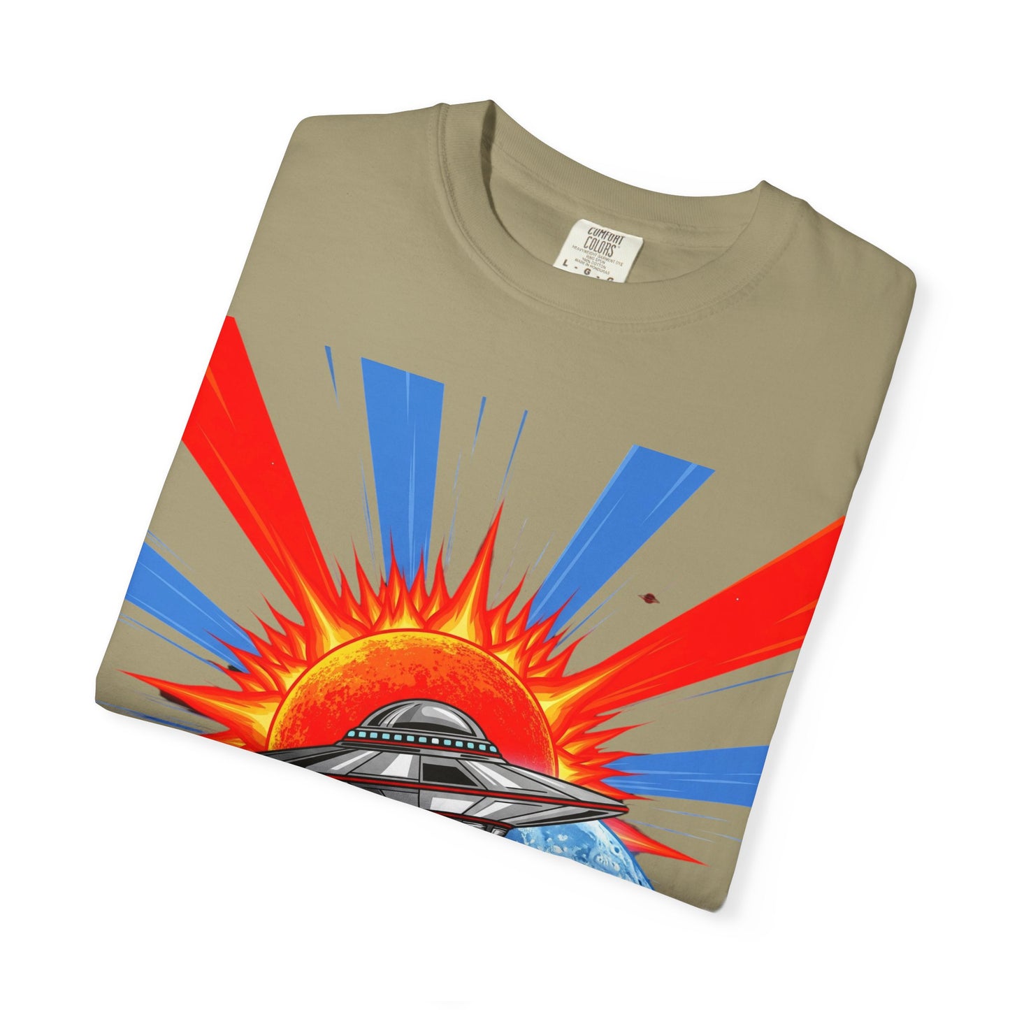 Retro Space Graphic T-shirt - Unisex Cartoon UFO Tee, Gift for Sci-fi Lovers, Casual Wear, Vintage Style, Summer Outfit