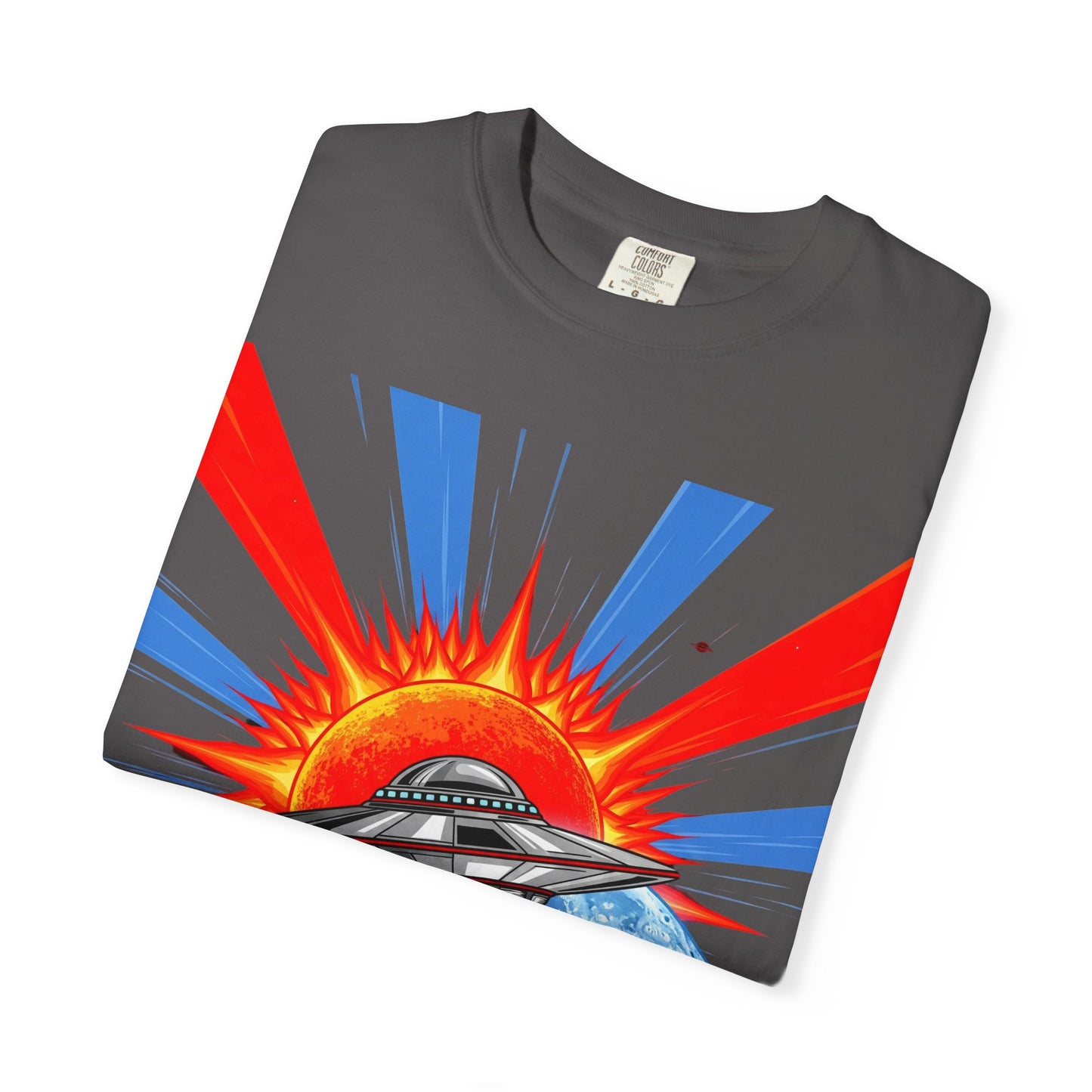 Retro Space Graphic T-shirt - Unisex Cartoon UFO Tee, Gift for Sci-fi Lovers, Casual Wear, Vintage Style, Summer Outfit
