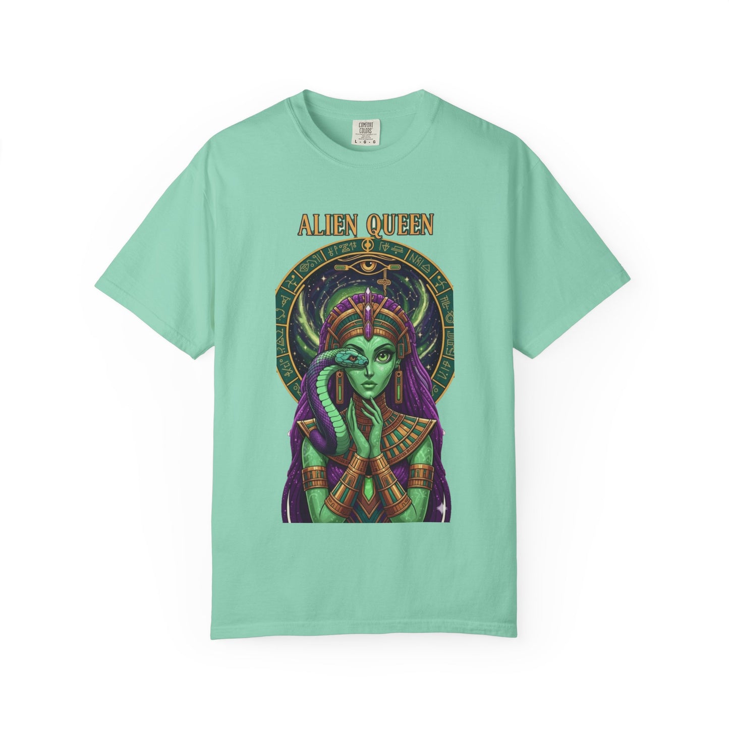 Alien Queen T-Shirt, Unisex Graphic Tee, Vintage-Style Apparel, Space-Themed Gift, Cool Casual Wear, Festival Fashion, Unique Gift Idea
