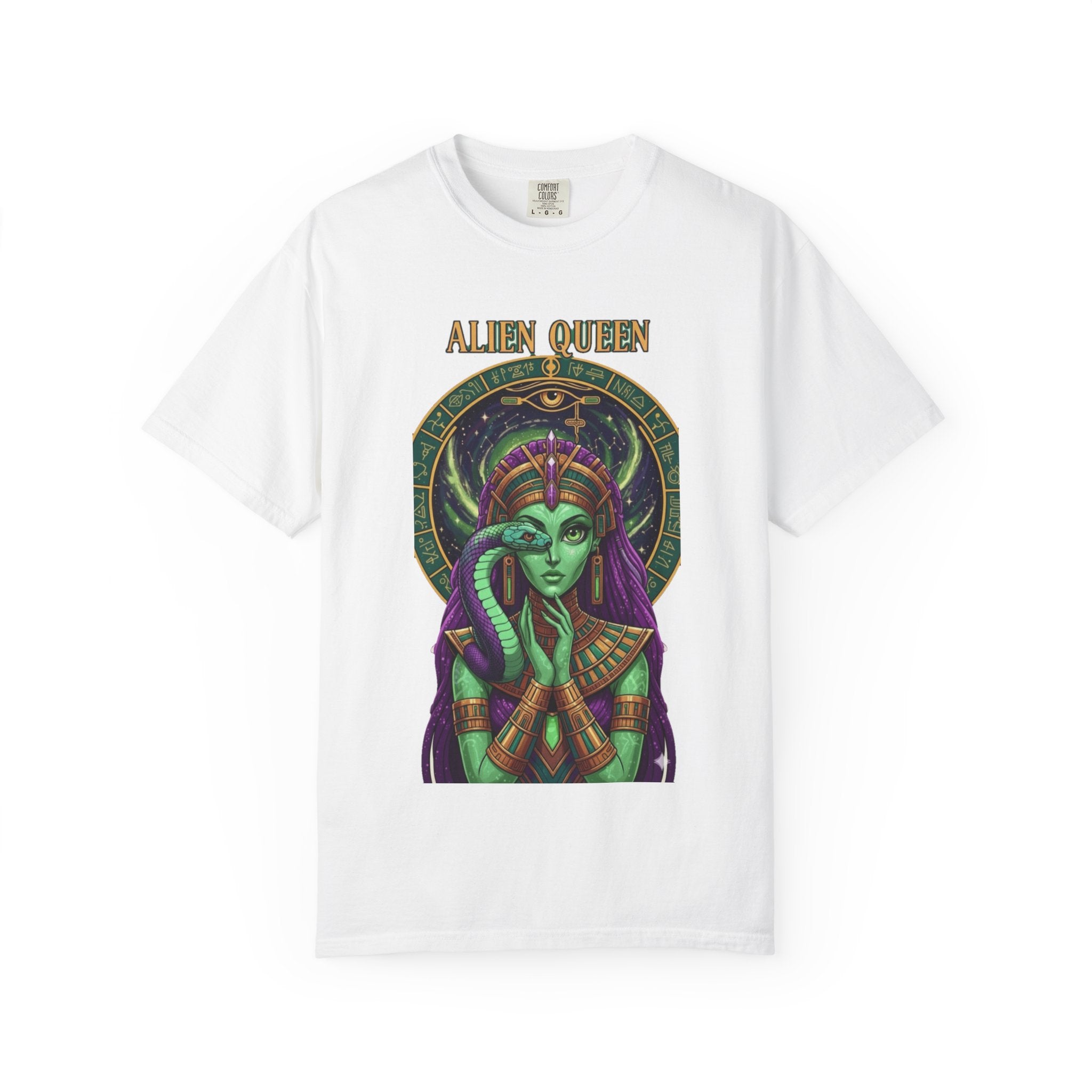 Alien Queen T-Shirt, Unisex Graphic Tee, Vintage-Style Apparel, Space-Themed Gift, Cool Casual Wear, Festival Fashion, Unique Gift Idea