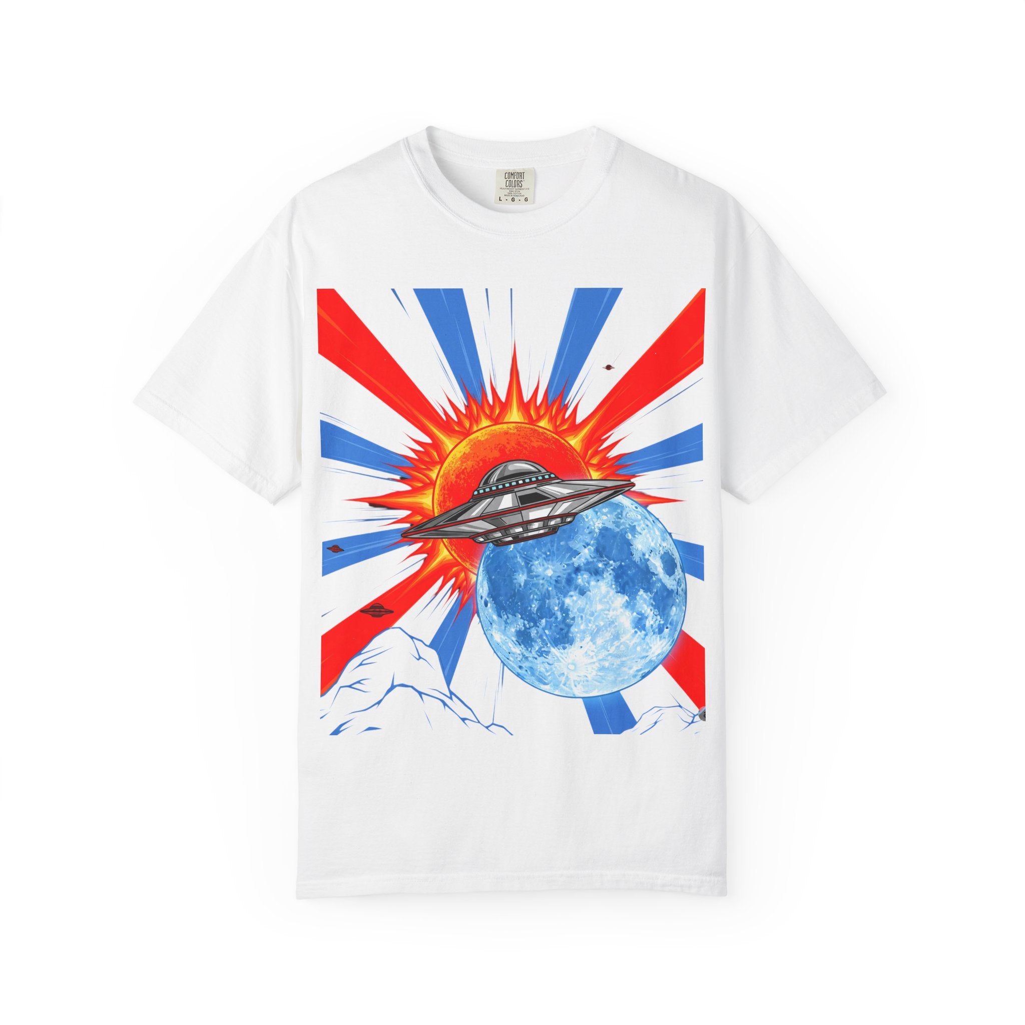 Retro Space Graphic T-shirt - Unisex Cartoon UFO Tee, Gift for Sci-fi Lovers, Casual Wear, Vintage Style, Summer Outfit