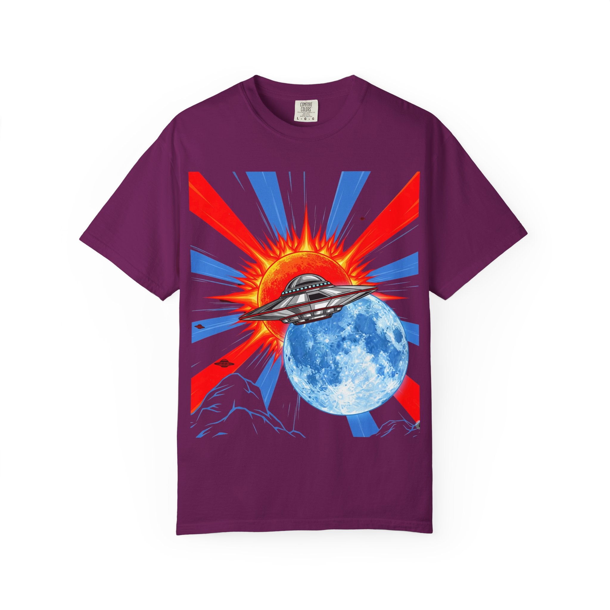 Retro Space Graphic T-shirt - Unisex Cartoon UFO Tee, Gift for Sci-fi Lovers, Casual Wear, Vintage Style, Summer Outfit