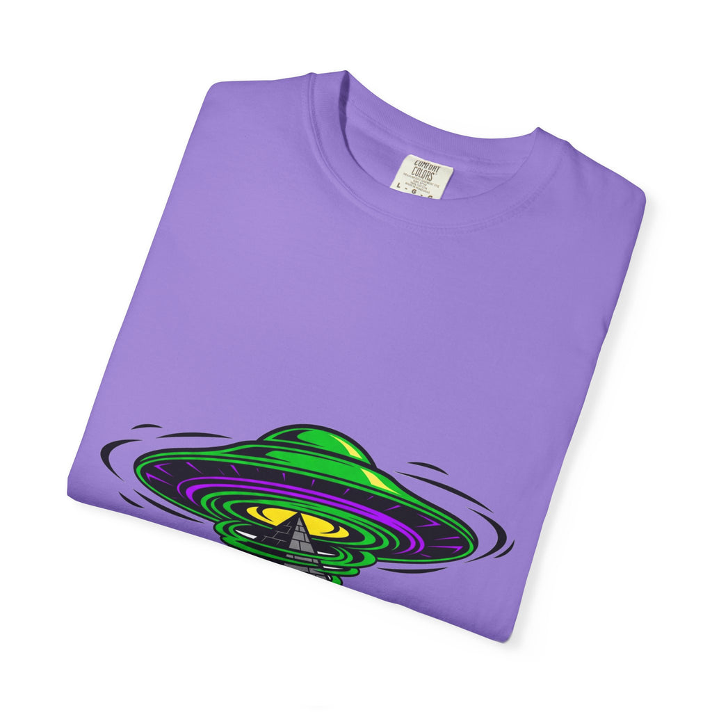Alien Graphic T-Shirt, Cosmic Tee, Unisex Casual Wear, Perfect for Festivals, Gifts for Sci-Fi Fans, Unique Art Tee