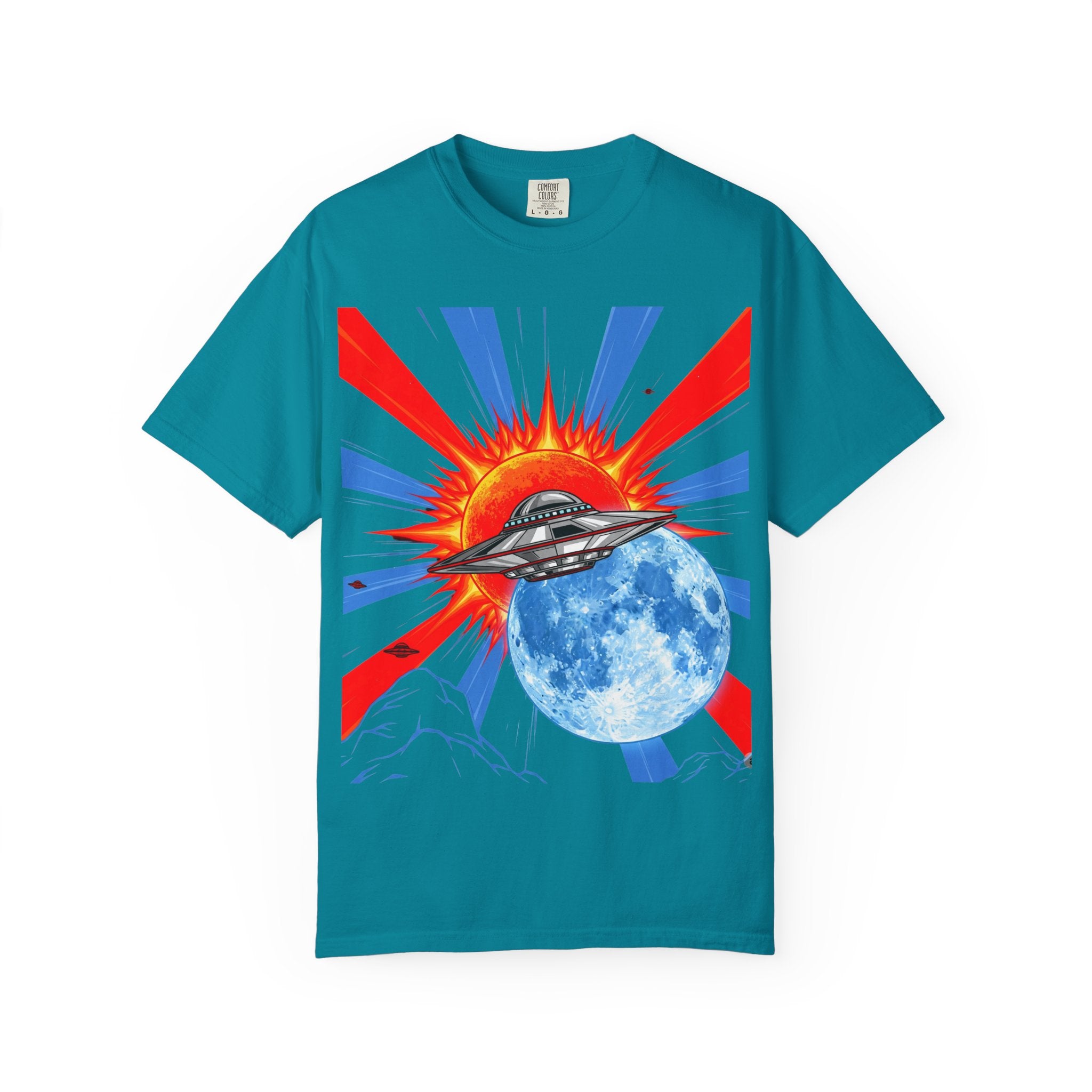 Retro Space Graphic T-shirt - Unisex Cartoon UFO Tee, Gift for Sci-fi Lovers, Casual Wear, Vintage Style, Summer Outfit