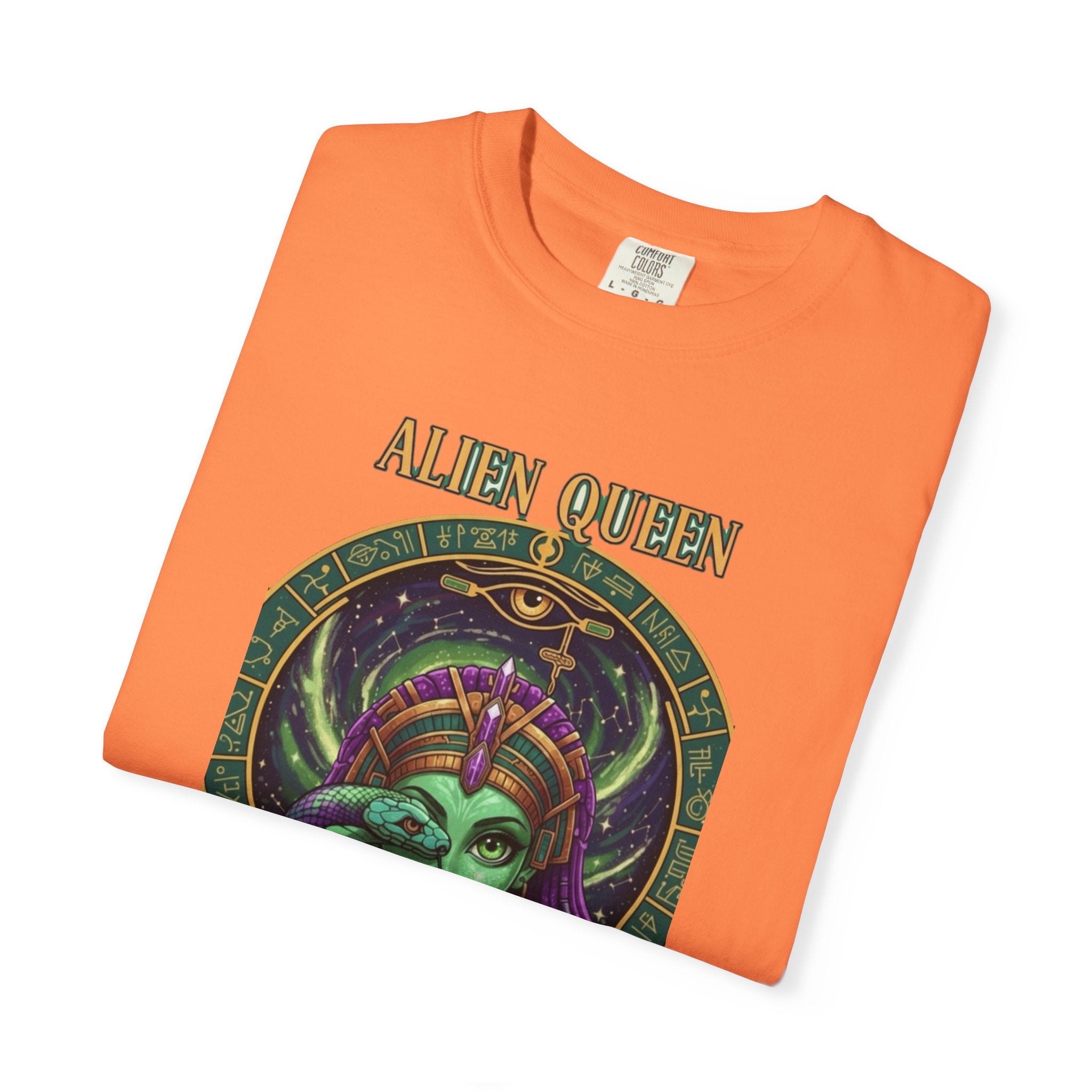 Alien Queen T-Shirt, Unisex Graphic Tee, Vintage-Style Apparel, Space-Themed Gift, Cool Casual Wear, Festival Fashion, Unique Gift Idea