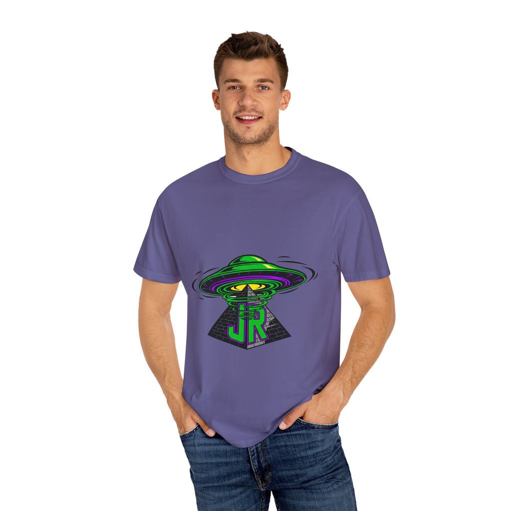 Alien Graphic T-Shirt, Cosmic Tee, Unisex Casual Wear, Perfect for Festivals, Gifts for Sci-Fi Fans, Unique Art Tee