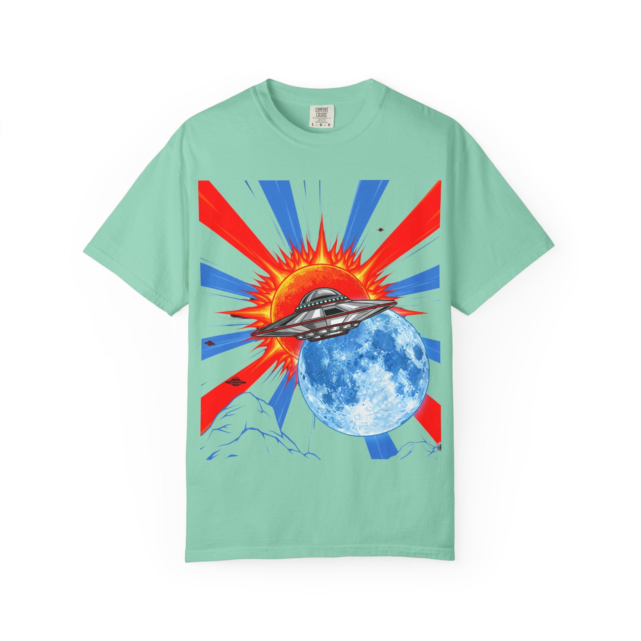 Retro Space Graphic T-shirt - Unisex Cartoon UFO Tee, Gift for Sci-fi Lovers, Casual Wear, Vintage Style, Summer Outfit